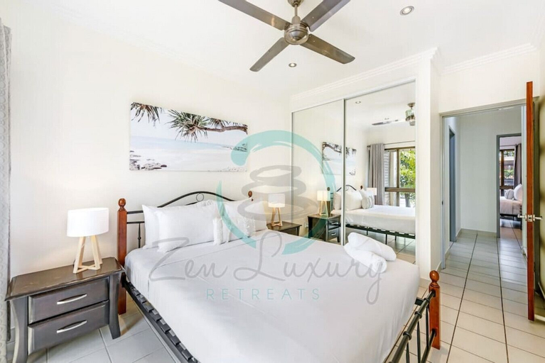 Bedroom 1, Zen by the Coast - 2 BR Cozy Apartment, Brinkin