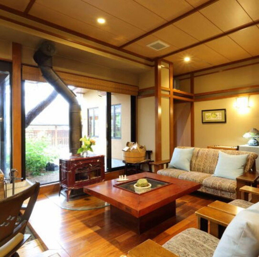 Public Area 2, Hanaichi, Tsumagoi