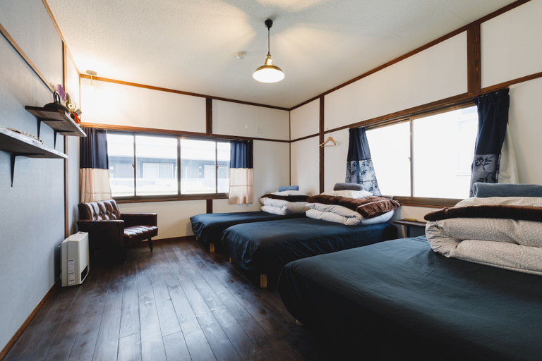 Bedroom 4, Couch Potato Hostel, Matsumoto