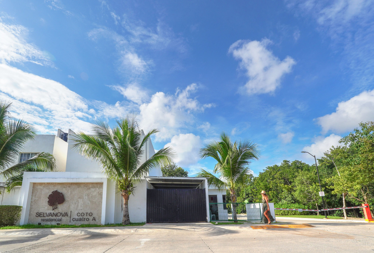 Exterior & Views 2, Casa Apolinar I Selvanova I Pool, Cozumel