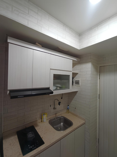 Dining Room, Transit 3 Jam Apartemen Grand Kamala Lagoon, Bekasi
