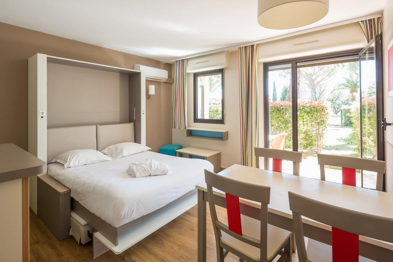 Bedroom, Pierre & Vacances Résidence Les Jardins Ombragés, Alpes-Maritimes