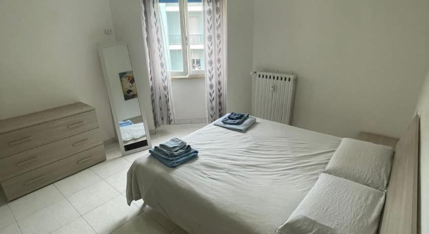 Bedroom 2, G&Gapartment, Terni