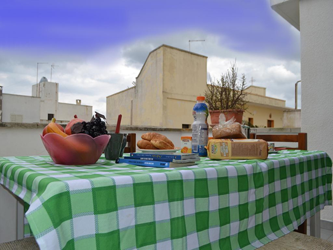 Others 5, Apartment Directly On The Beach With Air Conditioning And Terrace Pets Allowed, Lecce