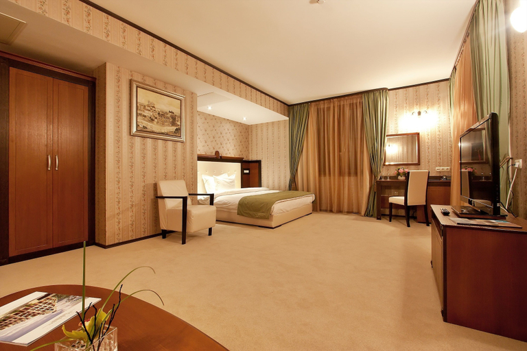 Bedroom 2, Best Western Plus Bristol Hotel, Stolichna