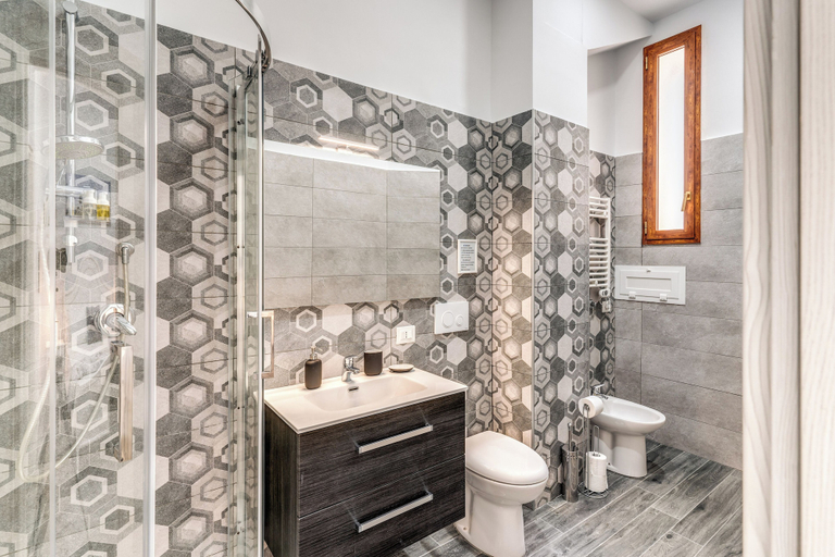 Bathroom 5, Agorà Borsa, Napoli
