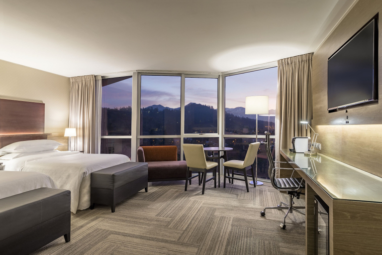 Bedroom 3, Sheraton Santiago Hotel and Convention Center, Santiago