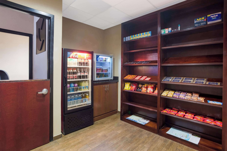 Food & Drinks 4, Comfort Suites Saraland - North Mobile, Mobile