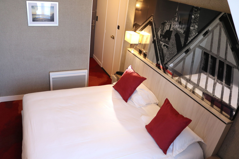 Bedroom 3, La Confiance, Manche