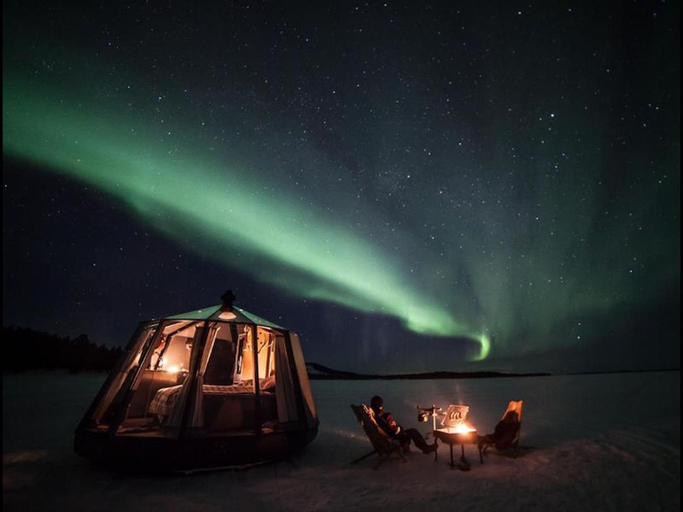 Sport & Beauty 2, Glass Room lake view Luxury getaway for two - wild nature experience in Sweden, Jokkmokk