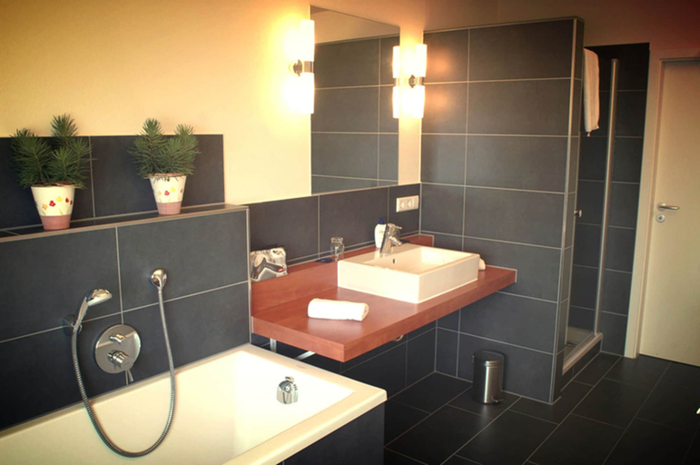 Bathroom 5, Landhaus Hohenlohe, Schwäbisch Hall