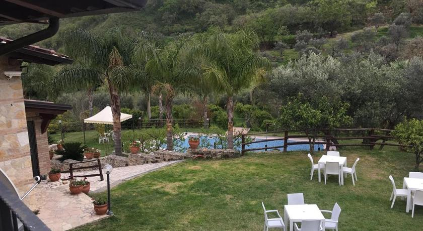 2, Agriturismo La Valle Incantata Gerace -, Reggio Di Calabria