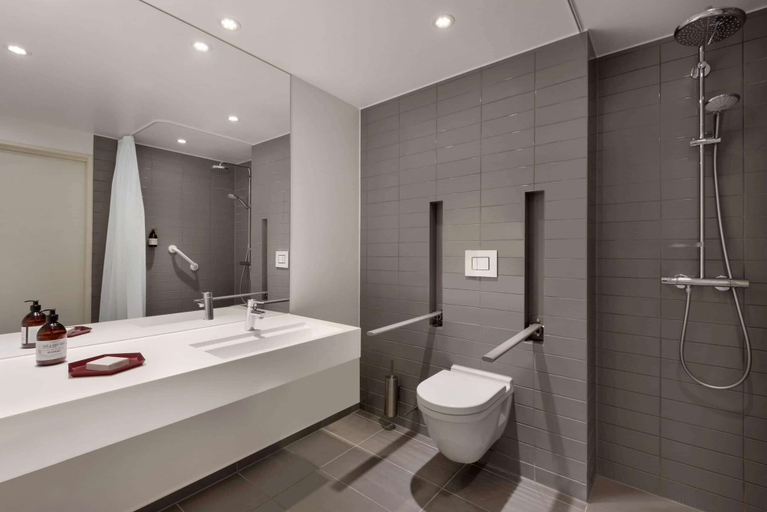 Bathroom 4, Comwell Aarhus Dolce by Wyndham, Århus