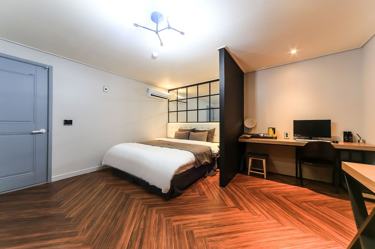 Bedroom 6