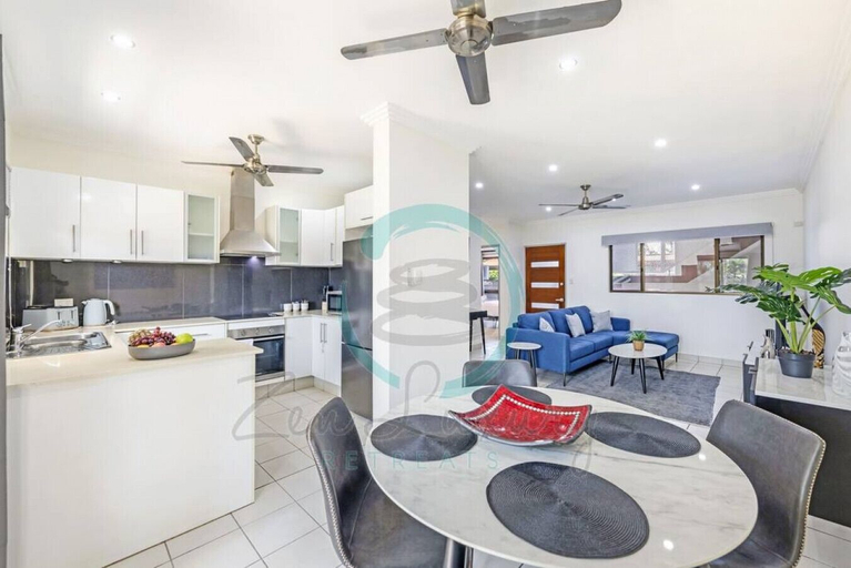 Others 3, Zen by the Coast - 2 BR Cozy Apartment, Brinkin