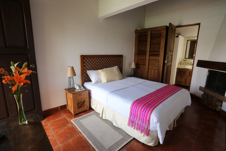 Bedroom 5, Hotel las Caballerizas, Valle de Bravo