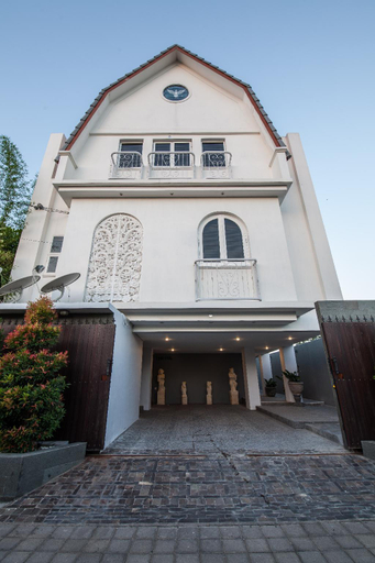 Batavia Residence Umalas (3 Bedrooms), Badung
