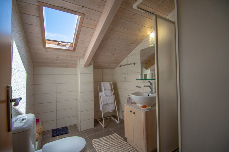 Bathroom 5, Anemelia Retreat, Ionian Islands