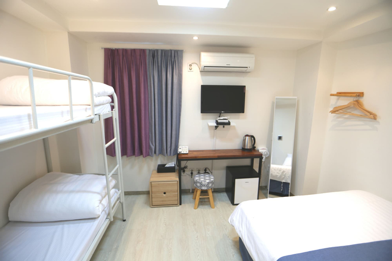 Bedroom 24