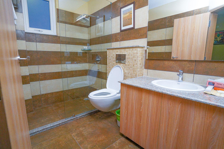 Bathroom 4, Neugal Riverfront Resort, Kangra