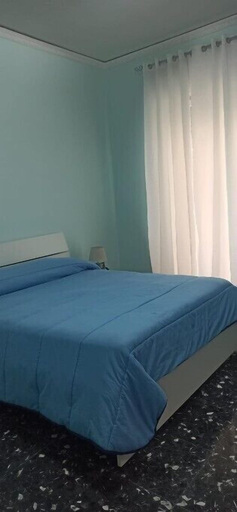 Bedroom 2, Diana, Napoli