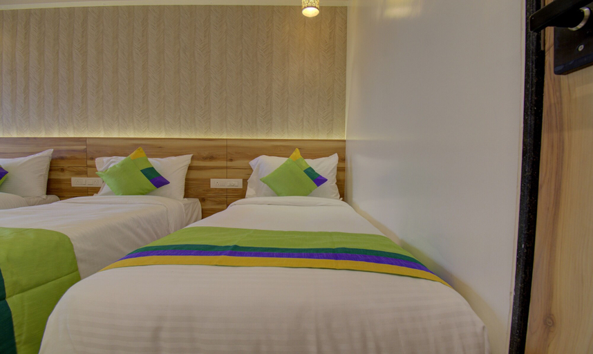 Bedroom 4, Hotel Amisha International, Surat