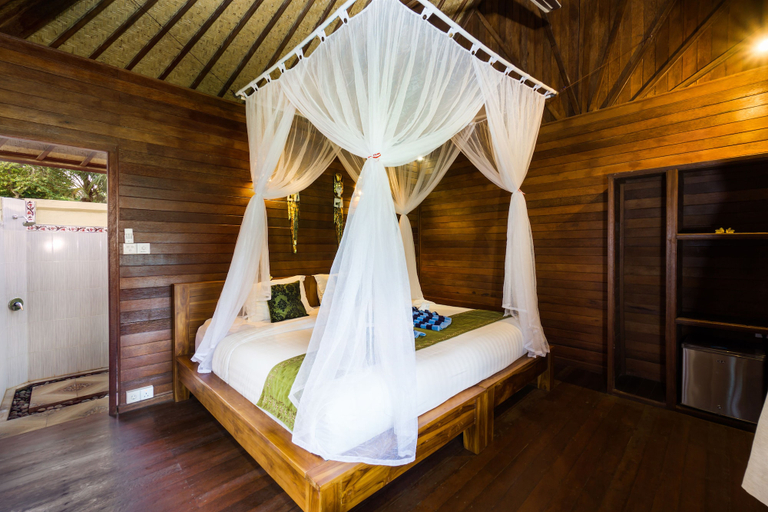 Bedroom 3, Laguna Reef Huts, Klungkung