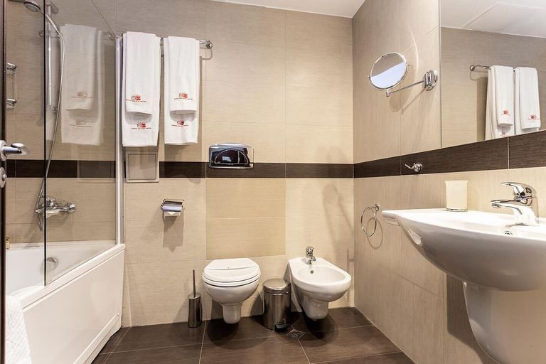 Bathroom 3, Hotel Sofia Palace, Stolichna