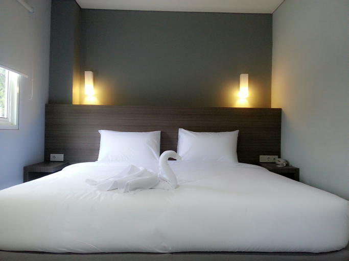 Bedroom 8