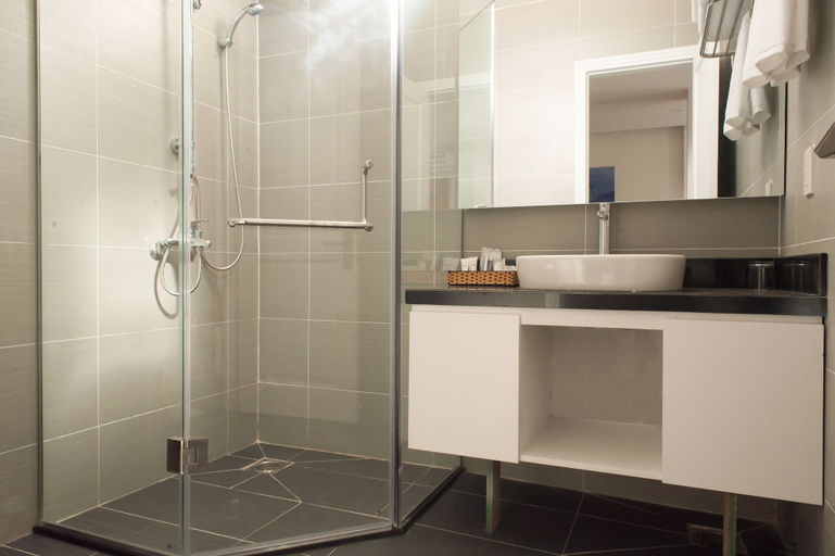 Bathroom 4, Blu One, Nha Trang