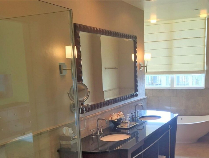 Bathroom 2, Condos at Singer Island Resort&Spa, Palm Beach