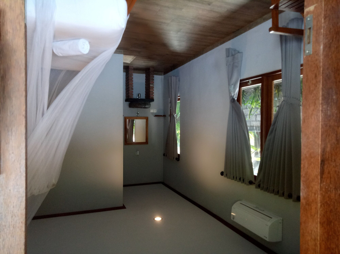 Others 5, Emir surfcamp, Jembrana