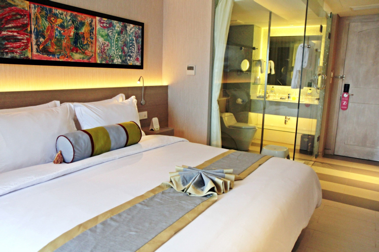Bedroom 12