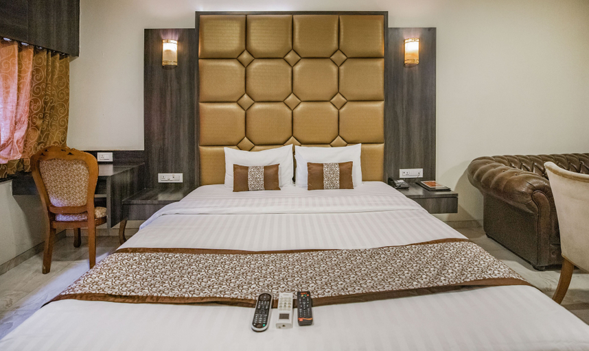 Bedroom 3, Hotel 24 Seven, Nashik