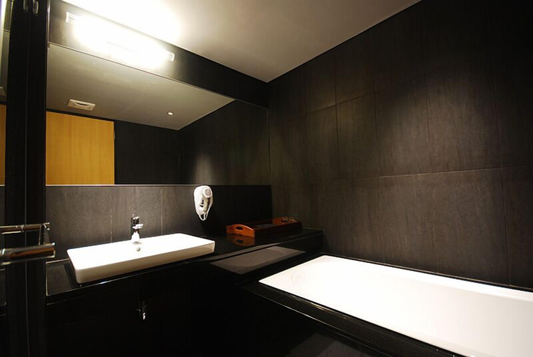 Bathroom 4, Chiayi Guanzhi Hotel, Chiayi City