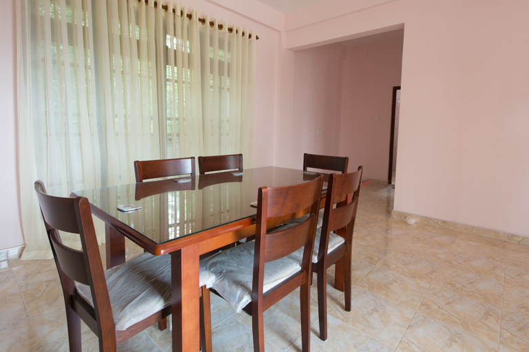 Others 4, roylanka inn, Udunuwara