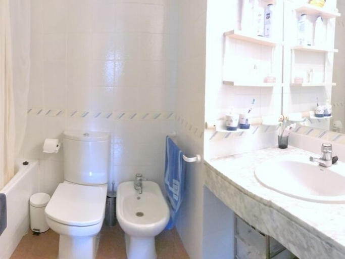 Bathroom 3, Apartamento Royal Llevant 1, Girona