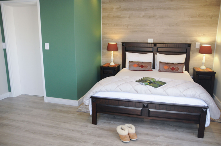 Bedroom 2, Sea Breeze Guesthouse, Swakopmund