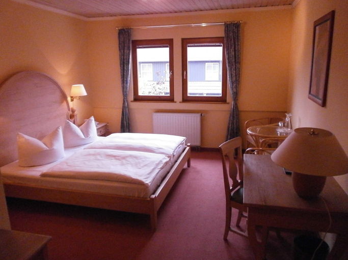 Bedroom 2, Gasthof und Landhotel Zur Ausspanne, Meißen
