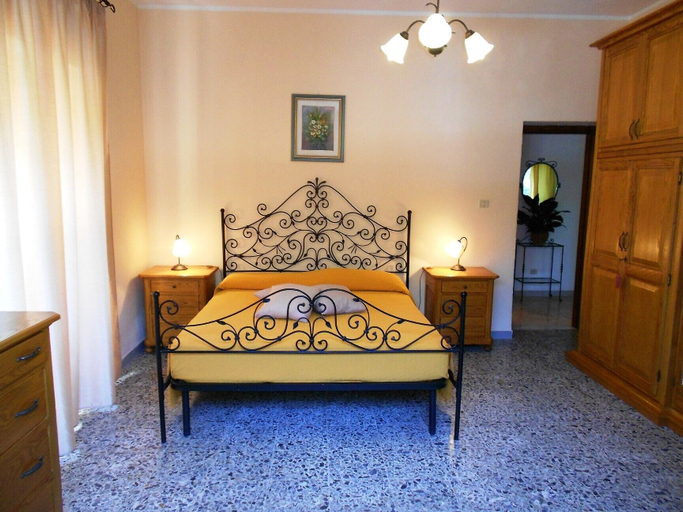 Bedroom 4, Casa Pineta 3, Nuoro