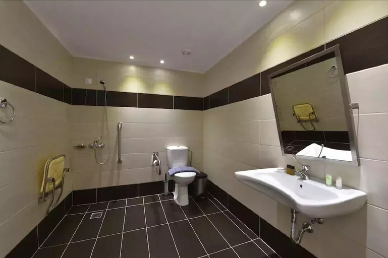 Bathroom 5, Alexander Mountain Resort, Crete
