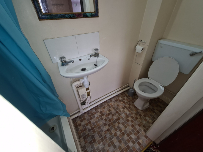 Bathroom 3, The Coach House Rooms, Leicestershire