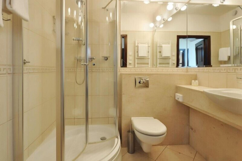 Bathroom 4, Dom Muzyka, Gdańsk City