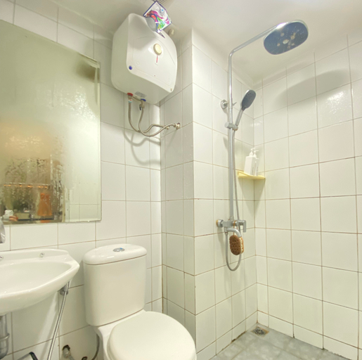 Bathroom, Apartement Grand Asia Afrika by MyRoom, Bandung
