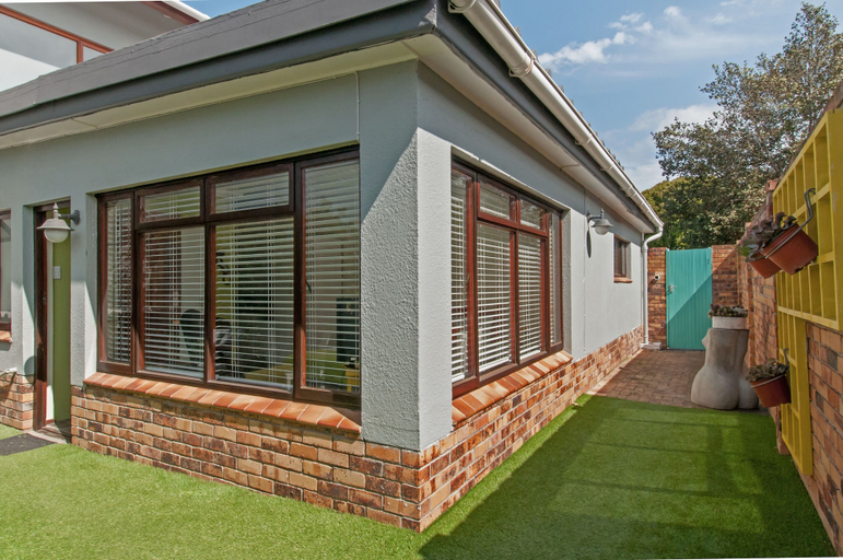 Exterior & Views 3, 6 Stemmet Lodge, Overberg