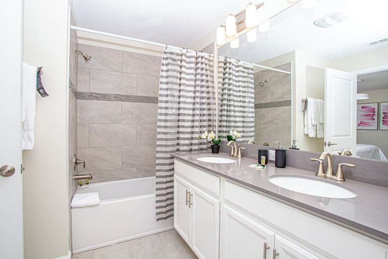 Bathroom 4, Gorgeous 4 Bedroom w Pool Close to Disney 4836, Osceola