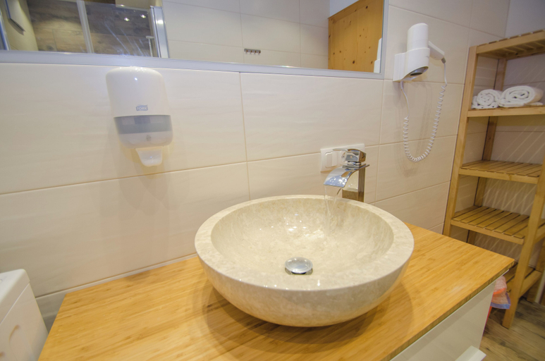 Bathroom, Apartment LAKE VIEW, Zell am See