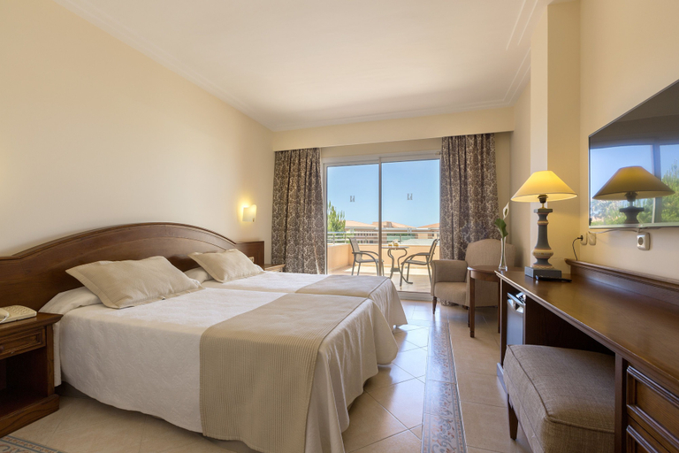 Bedroom 3, Hipotels Barrosa Garden, Cádiz