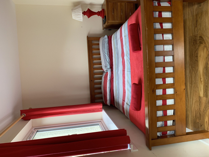 Bedroom 3, 1 Loch Ness Hostel, Highland