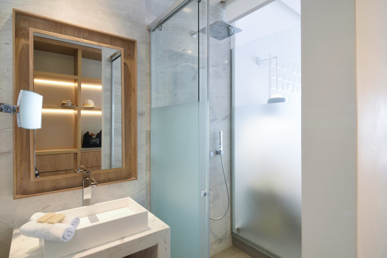 Bathroom 5, Myconian Korali Relais & Chateaux, South Aegean